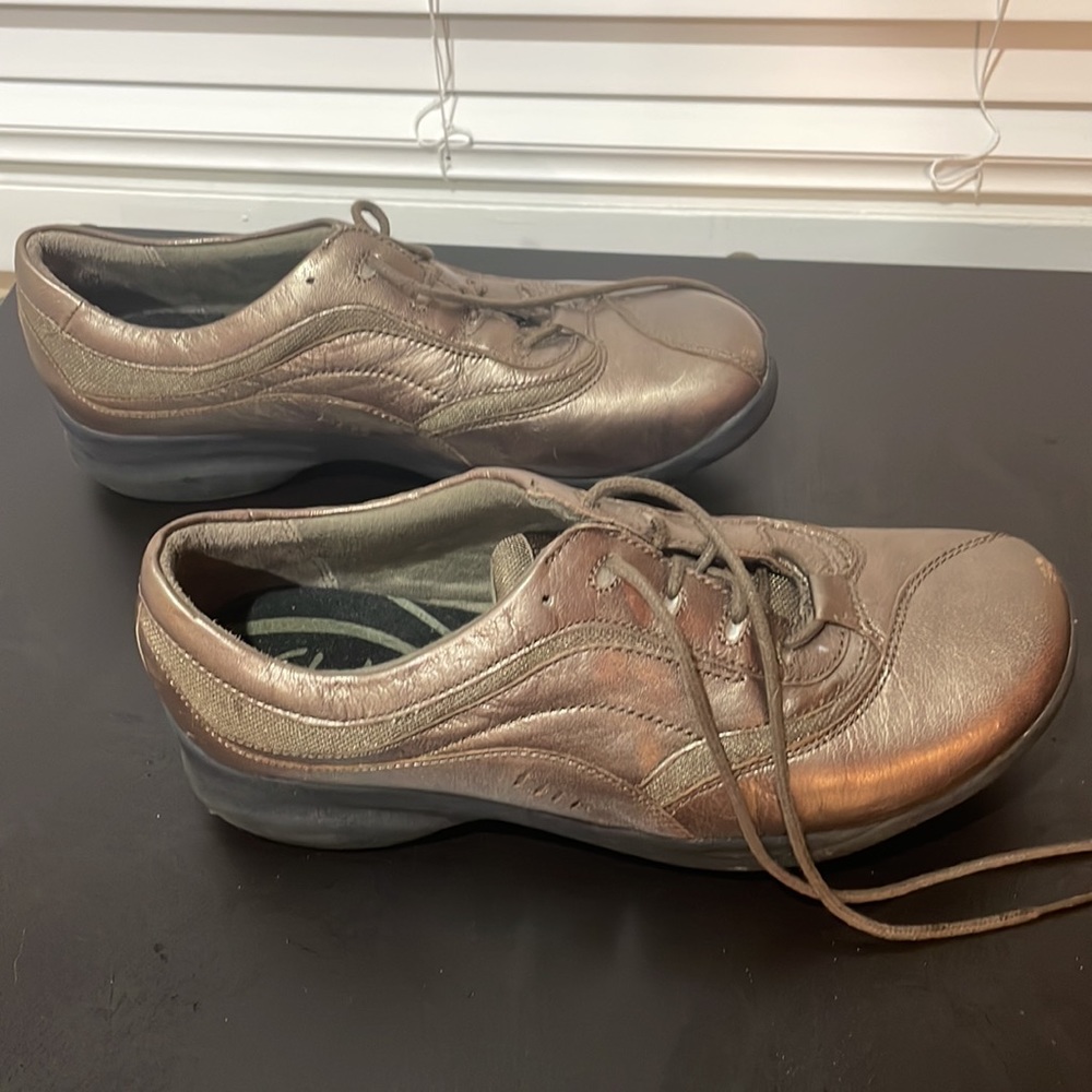 10W Clark’s Inmotion Shoes - Picture 4 of 8